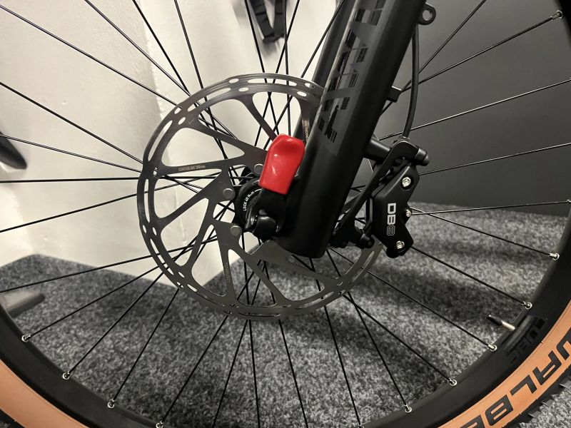 CUBE Reaction Hybrid SLX 750 vel. S 2024 NOVÉ FOX grey 