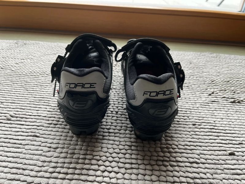 SPD tretry Force vel. 44