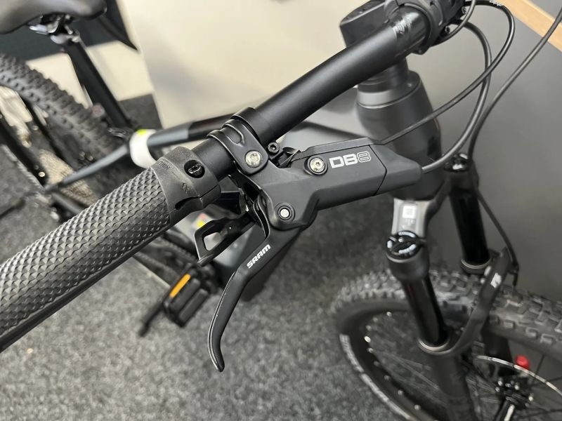 CUBE Reaction Hybrid SLX 750 vel. S 2024 NOVÉ FOX Black