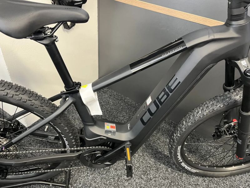 CUBE Reaction Hybrid SLX 750 vel. S 2024 NOVÉ FOX Black