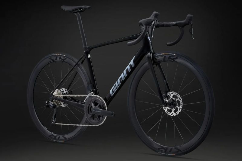 silniční kolo Giant TCR Advanced Pro 1-Di2 2025 vel. L (SLEVA 36%)