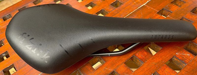 Nové sedlo Fizik Antares R5 šířka 140
