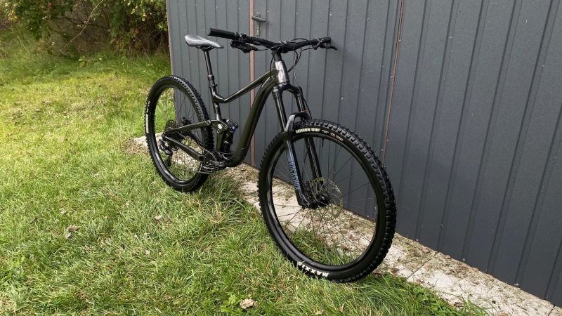 Zánovní Giant Trance X 29 2