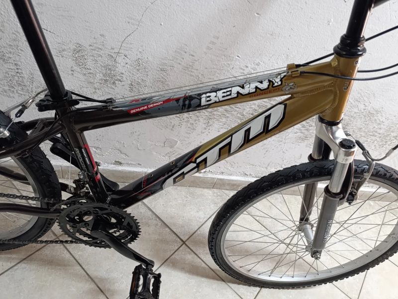 Starší renovované jízdní kolo dětské CTM BENNY 24"