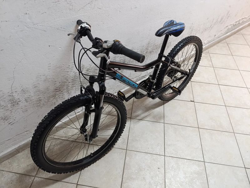 Starší renovované jízdní kolo dětské SUPERIOR Junior 24"
