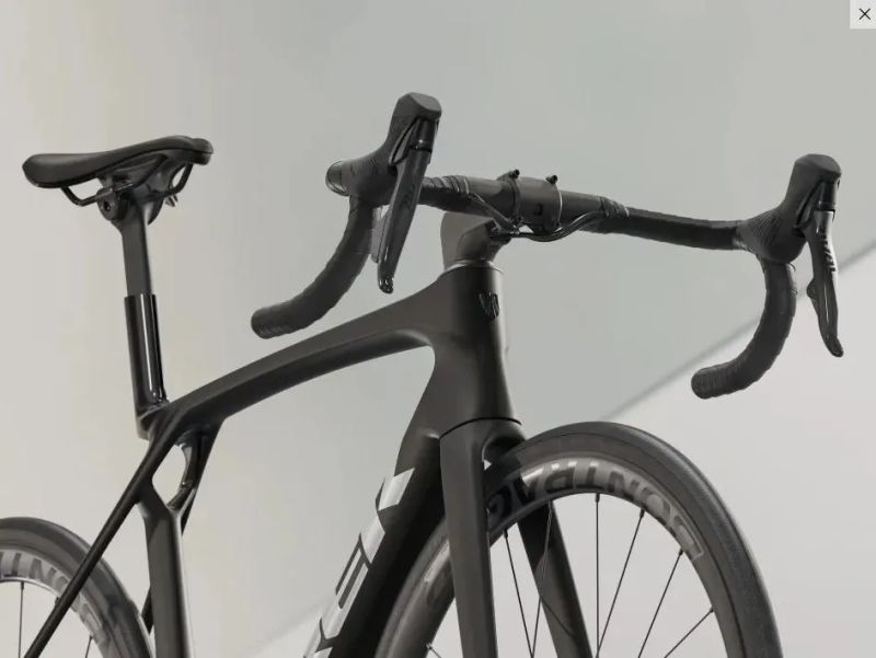Madone SL 6 AXS Gen 8 Matte Dark Web Velikost L
