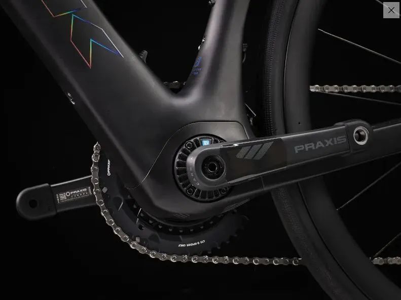TREK DOMANE+ SLR 7 Matte Deep Smoke Velikost 58