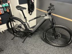 CUBE Reaction Hybrid RACE 750 vel. XL 2024 NOVÉ
