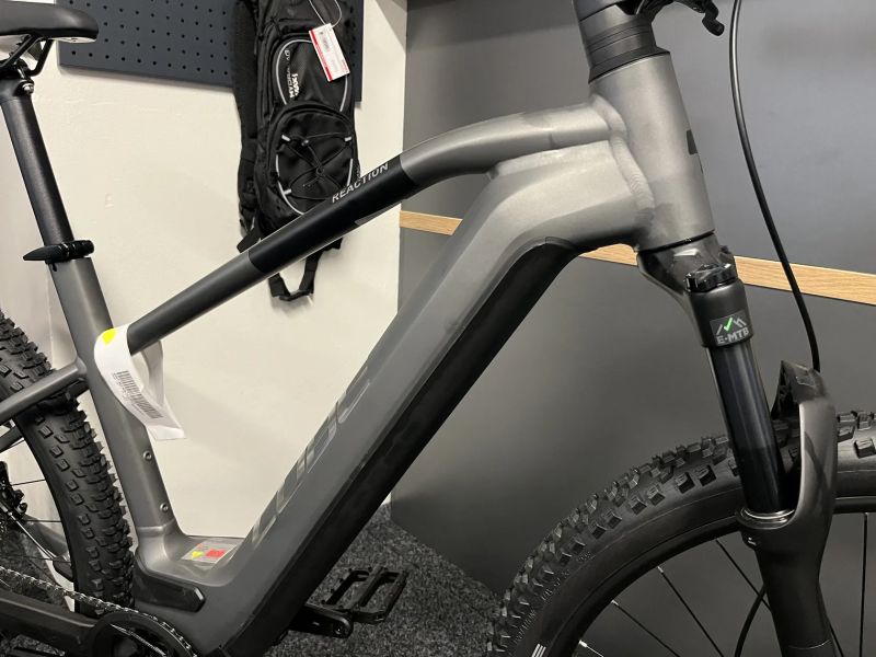 CUBE Reaction Hybrid RACE 750 vel. XL 2024 NOVÉ