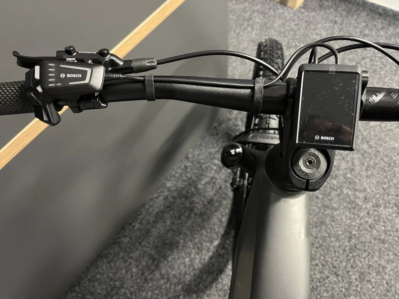 CUBE Reaction Hybrid RACE 750 vel. XL 2024 NOVÉ
