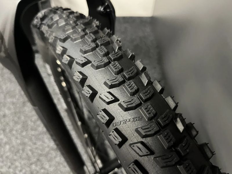 CUBE Reaction Hybrid RACE 750 vel. XL 2024 NOVÉ