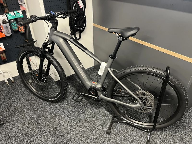 CUBE Reaction Hybrid RACE 750 vel. XL 2024 NOVÉ
