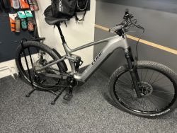 CUBE Stereo Hybrid ONE22 RACE 800 vel.XL 2025 NOVÉ Stříbná