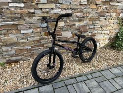 Prodám v podstatě neježdné značkové BMX