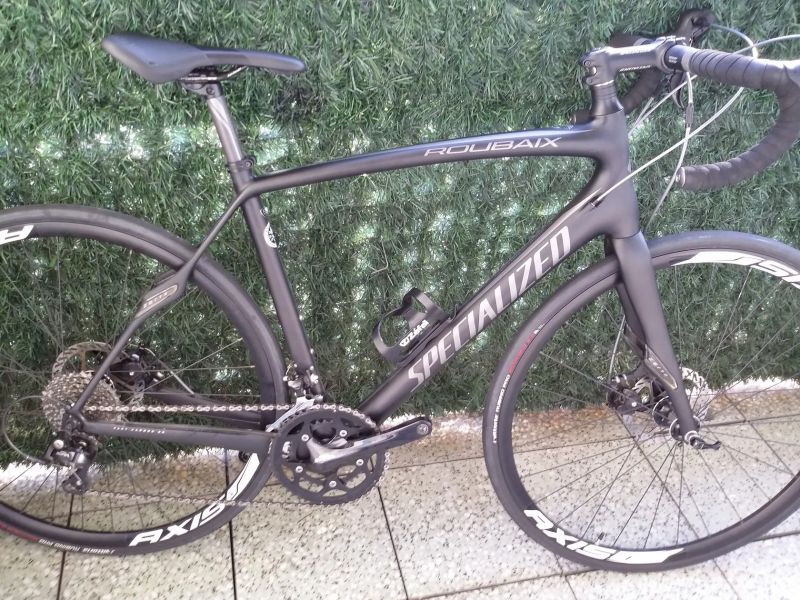 Gravel, Silniční karbonové kolo SPECIALIZED ROUBAIX SL4