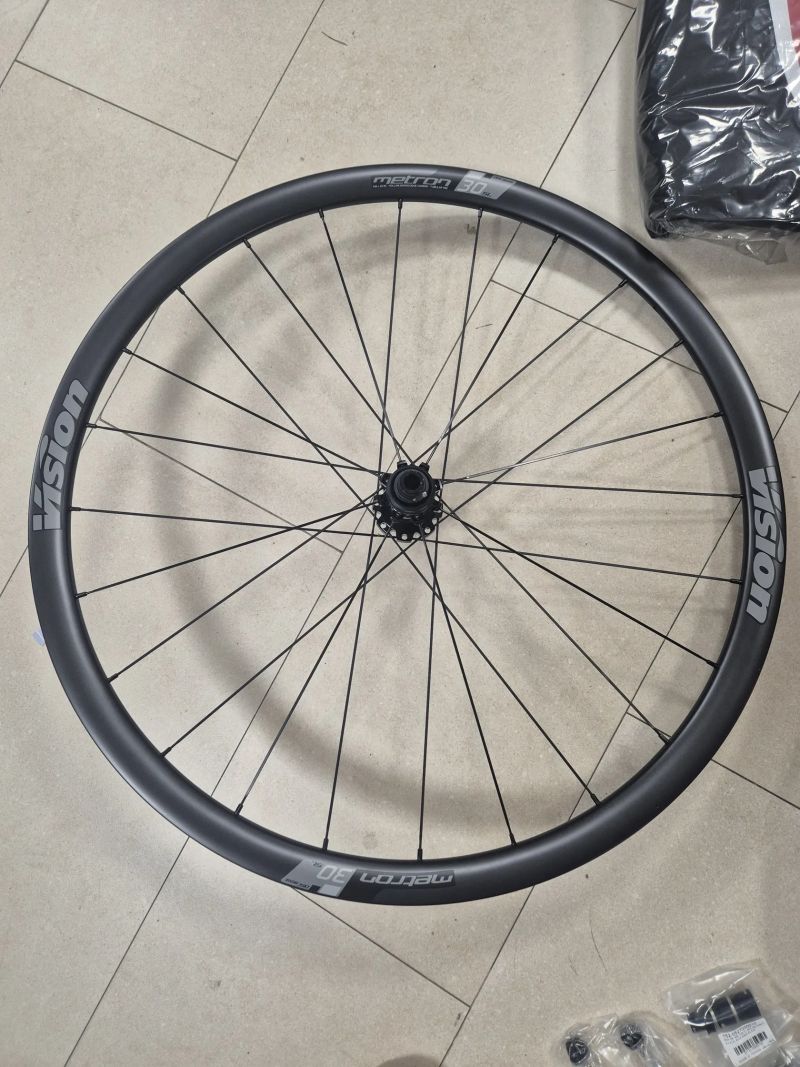 Vision Tech Metron 30SL galusky disc Karbon