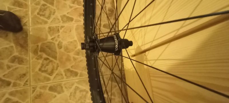 DT Swiss FR560