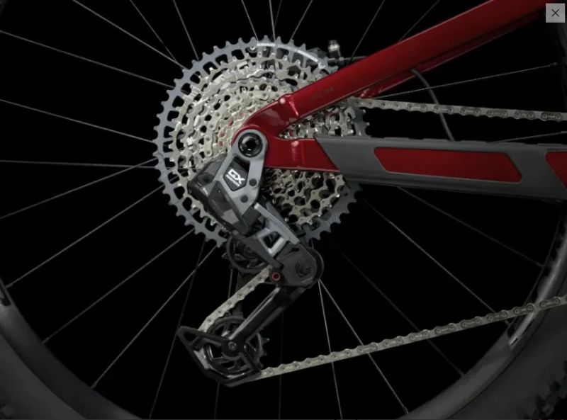 Trek TOP FUEL 8 GX AXS T-Type Crimson Velikost L