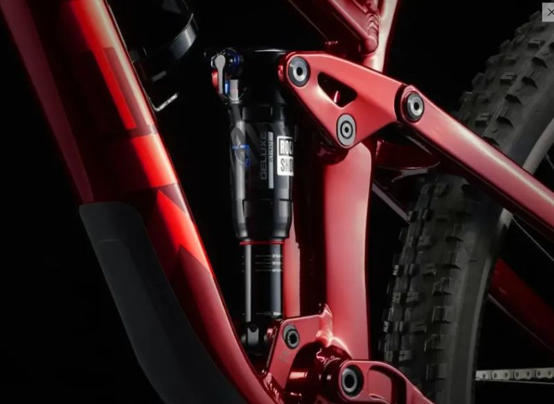 Trek TOP FUEL 8 GX AXS T-Type Crimson Velikost L