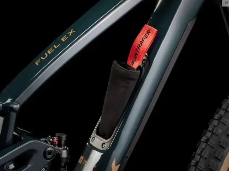 Trek Fuel EX 8 XT Gen 6 Nautical Navy Velikost XL