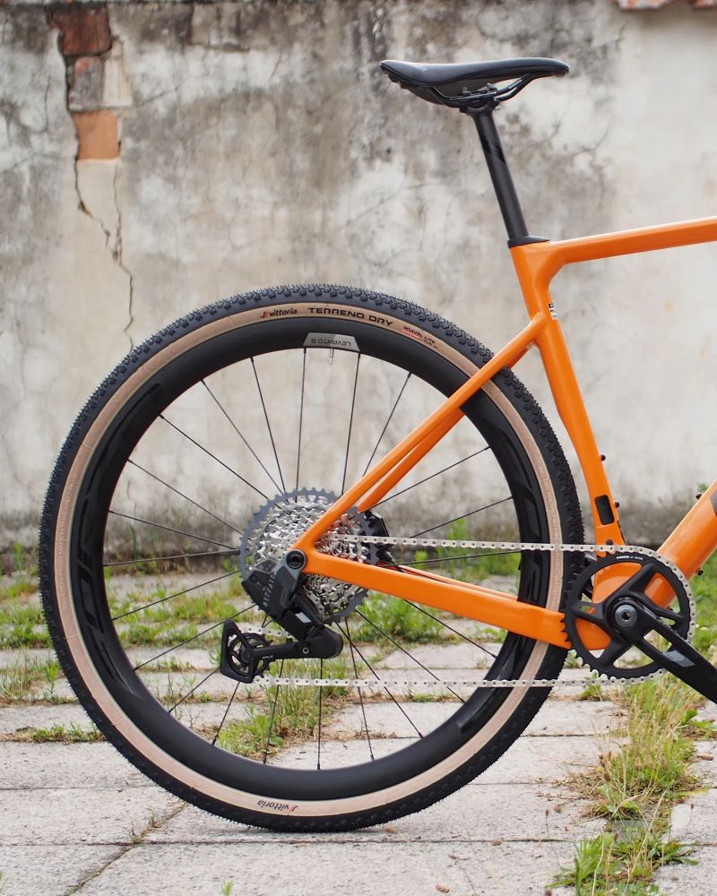 Ridley Astr Rival XPLR AXS 1x13 / Forza Skiron G40 Carbon vel. S (odpovídá M) - SLEVA 20 %
