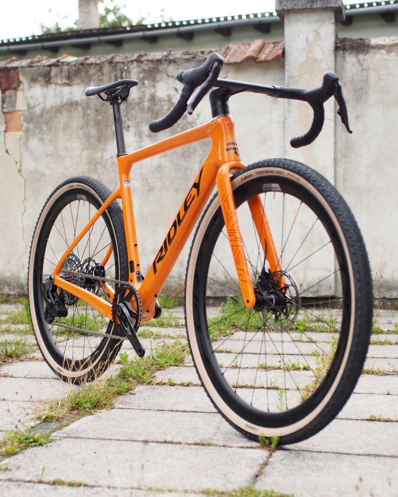 Ridley Astr Rival XPLR AXS 1x13 / Forza Skiron G40 Carbon vel. S (odpovídá M) - SLEVA 20 %