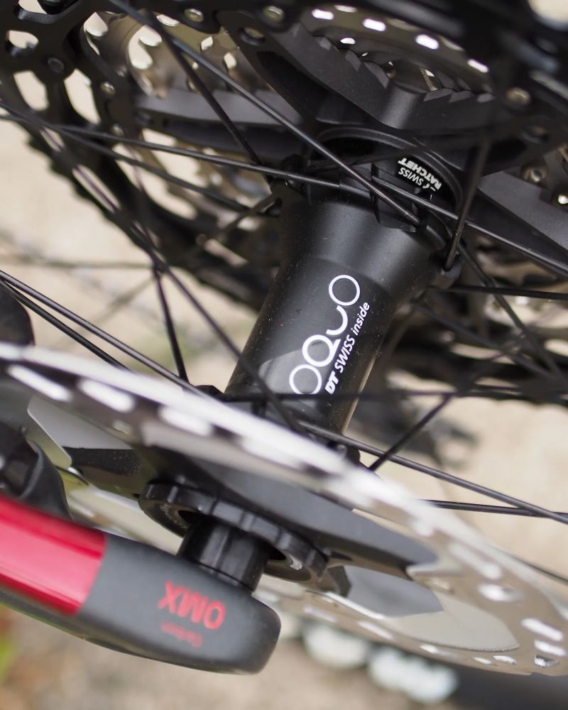 celoodpružené kolo Orbea OIZ M-PRO Di2 2025 vel. M (černo-červené) vel. L (modré) - SLEVA 22 %