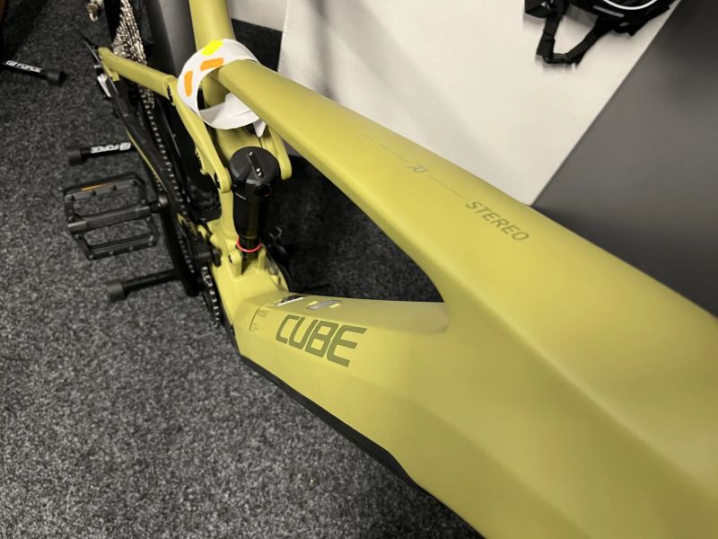 CUBE Stereo Hybrid ONE22 RACE 800 vel.L aXL 2025 NOVÉ drygreen´n´olive