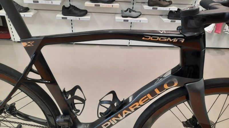 Prodám Pinarello Dogma X 2024 - Campagnolo Super Record EPS 12S WIRELESS - Kola Campagnolo BORA WTO
