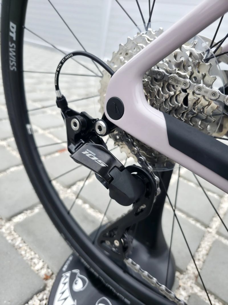 Silniční kolo Canyon Endurance CF 7 - 2026 - Shimano 105 – velikost M