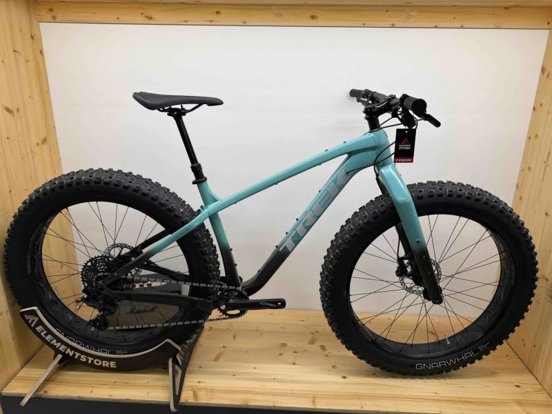 TREK FARLEY 5 Satin Blue Sage to Lithium Grey Fade Velikost L
