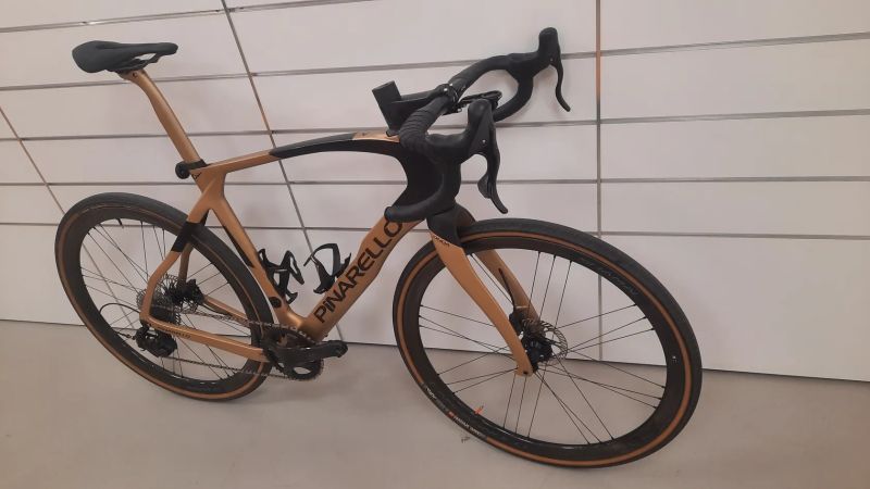 Prodám Pinarello Grevil F9 - Campagnolo Ekar 1x13, kola Campagnolo Shamal Carbon