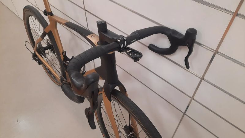 Prodám Pinarello Grevil F9 - Campagnolo Ekar 1x13, kola Campagnolo Shamal Carbon