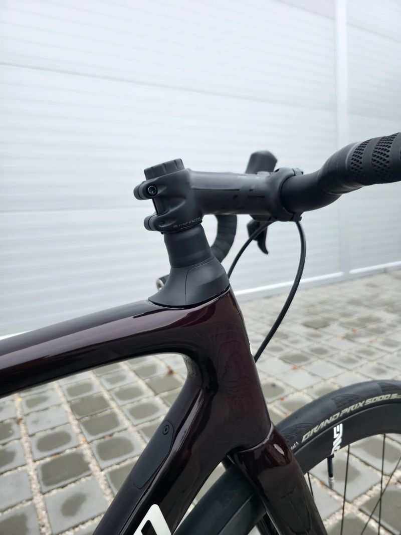 Silniční kolo Specialized Roubaix Comp Rival eTap ENVE 2022 – velikost 54cm (M)