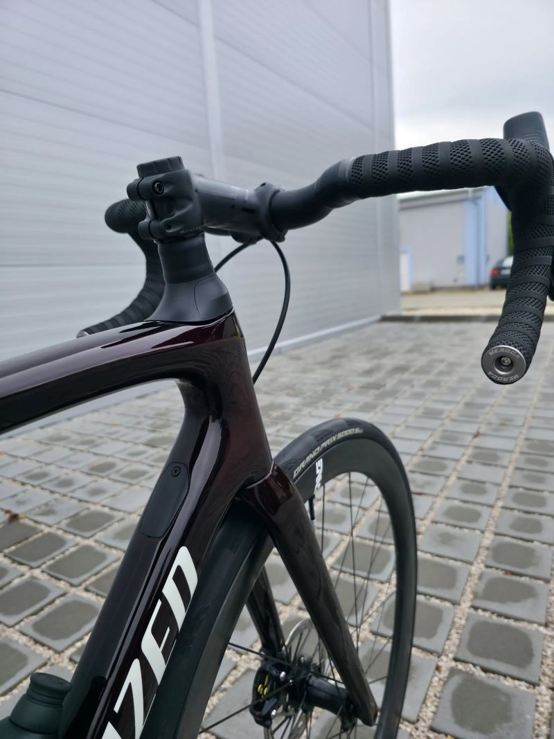 Silniční kolo Specialized Roubaix Comp Rival eTap ENVE 2022 – velikost 54cm (M)