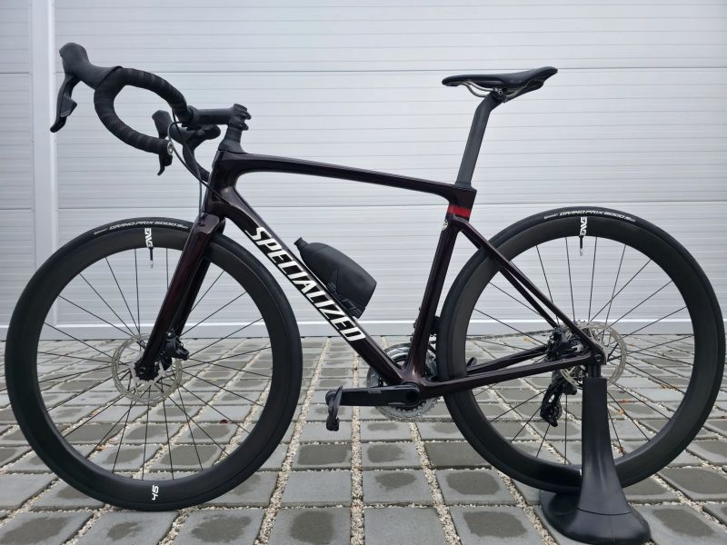 Silniční kolo Specialized Roubaix Comp Rival eTap ENVE 2022 – velikost 54cm (M)