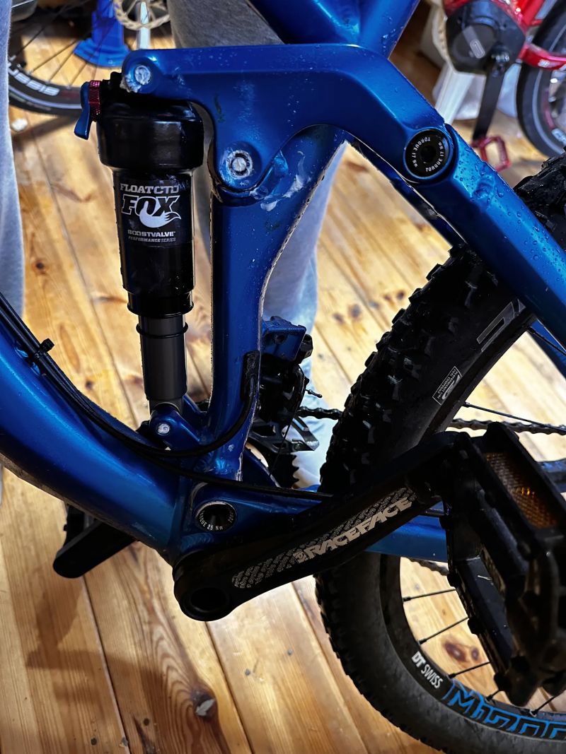 Canyon Spectral 7.9