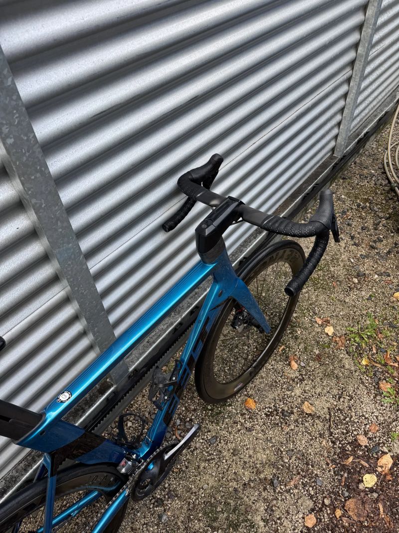 Felt AR - ULTEGRA Di2, REYNOLD aero kola
