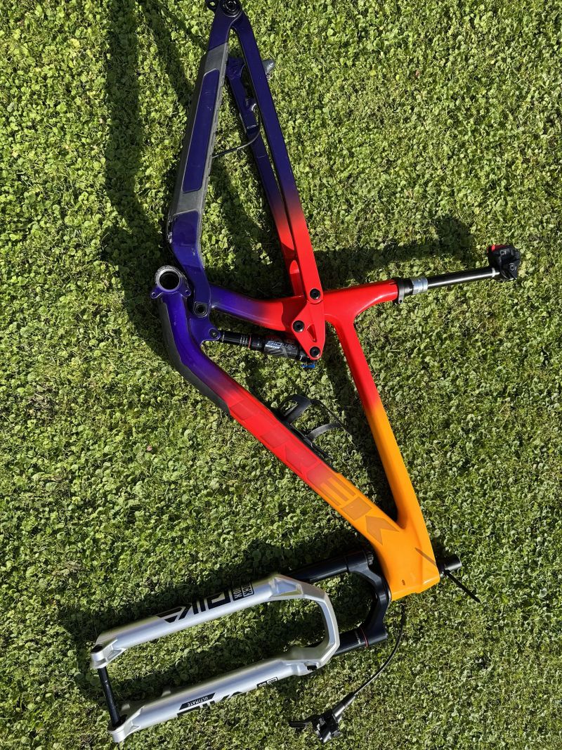 Rámový set Trek Top Fuel + Rock Shox Pike Ultimate + Rock Shox Reverb AXS