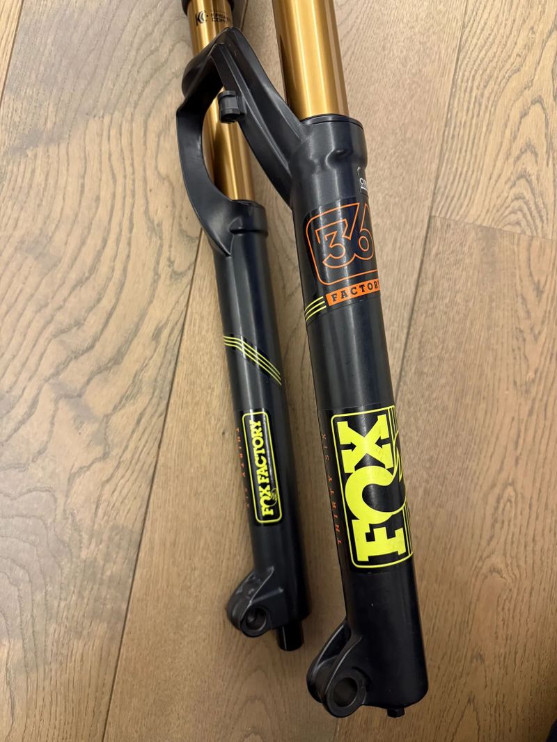 Odpružená vidlice Fox Factory Series 36 FLOAT 27.5" - 160mm, FIT HSC/LSC (RC2)