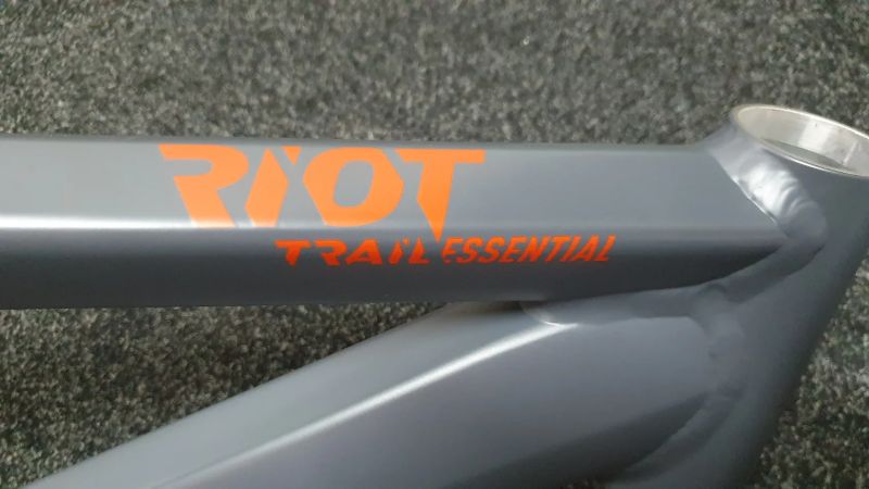 GHOST Riot vel.L