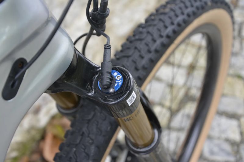 Giant Anthem Advanced PRO 29 1 M - X0 AXS T-Type, Fox Kashima Live Valve + teleskop