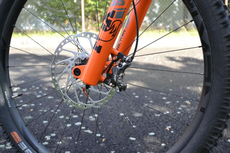 Cube Stereo C:62 ActionTeam Carbon (L) Top Stav