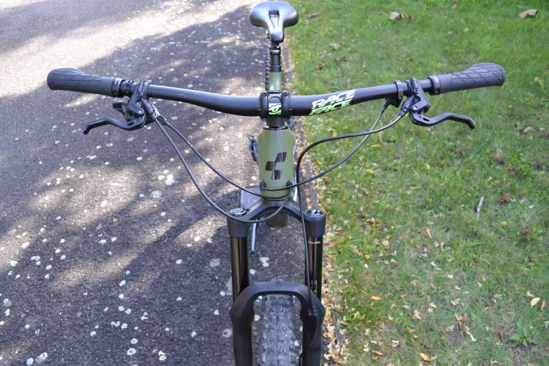 Cube Stereo Race C:62 (XL) olive´n´grey