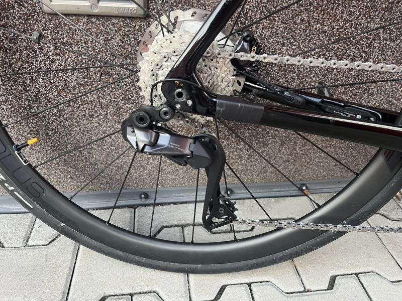 Trek Émonda SL 6 Pro, Ultegra Di2 8170, BLACK/RADIOACTIVE RED