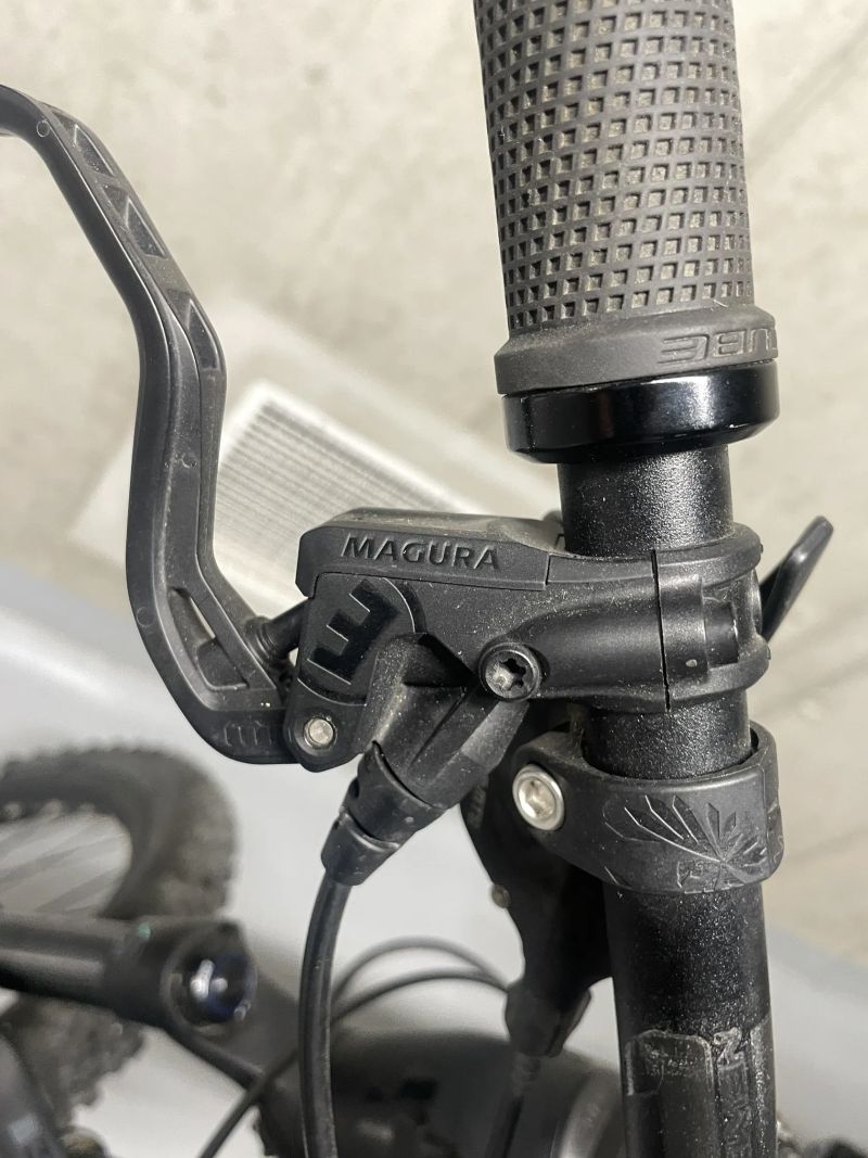 Prodám CUBE STEREO HYBRID 140 HPC