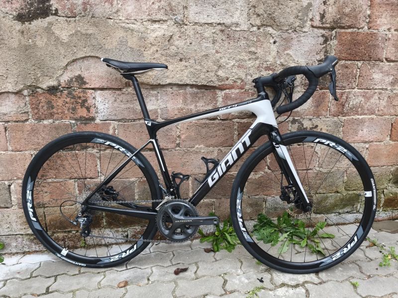 Giant Defy Advanced 2 - M - 170-178cm