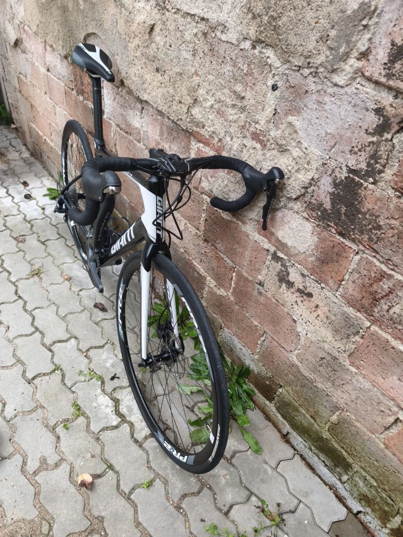 Giant Defy Advanced 2 - M - 170-178cm