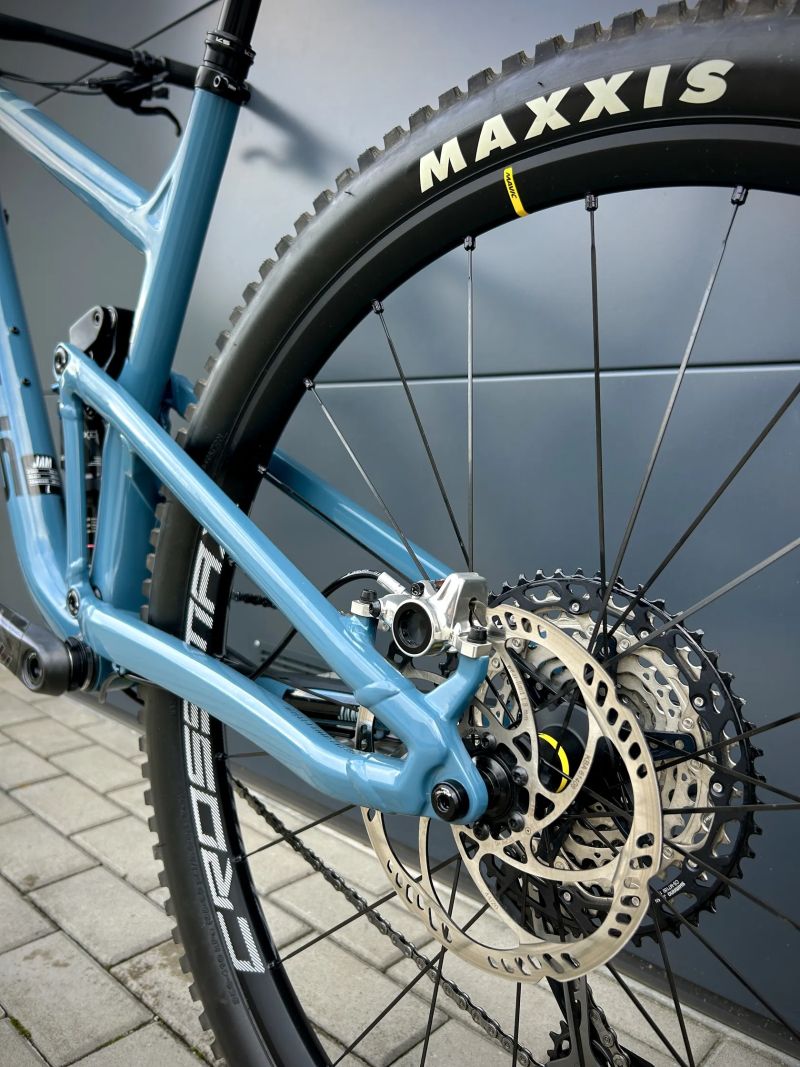 Focus JAM 8.9 NINE karbon, vel. L, 29"