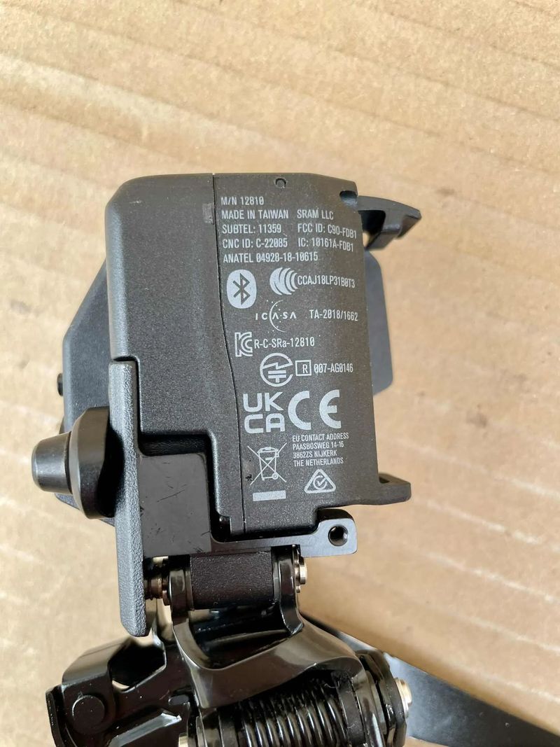 Přesmykač SRAM FORCE AXS eTap WIDE D2 2x12s
